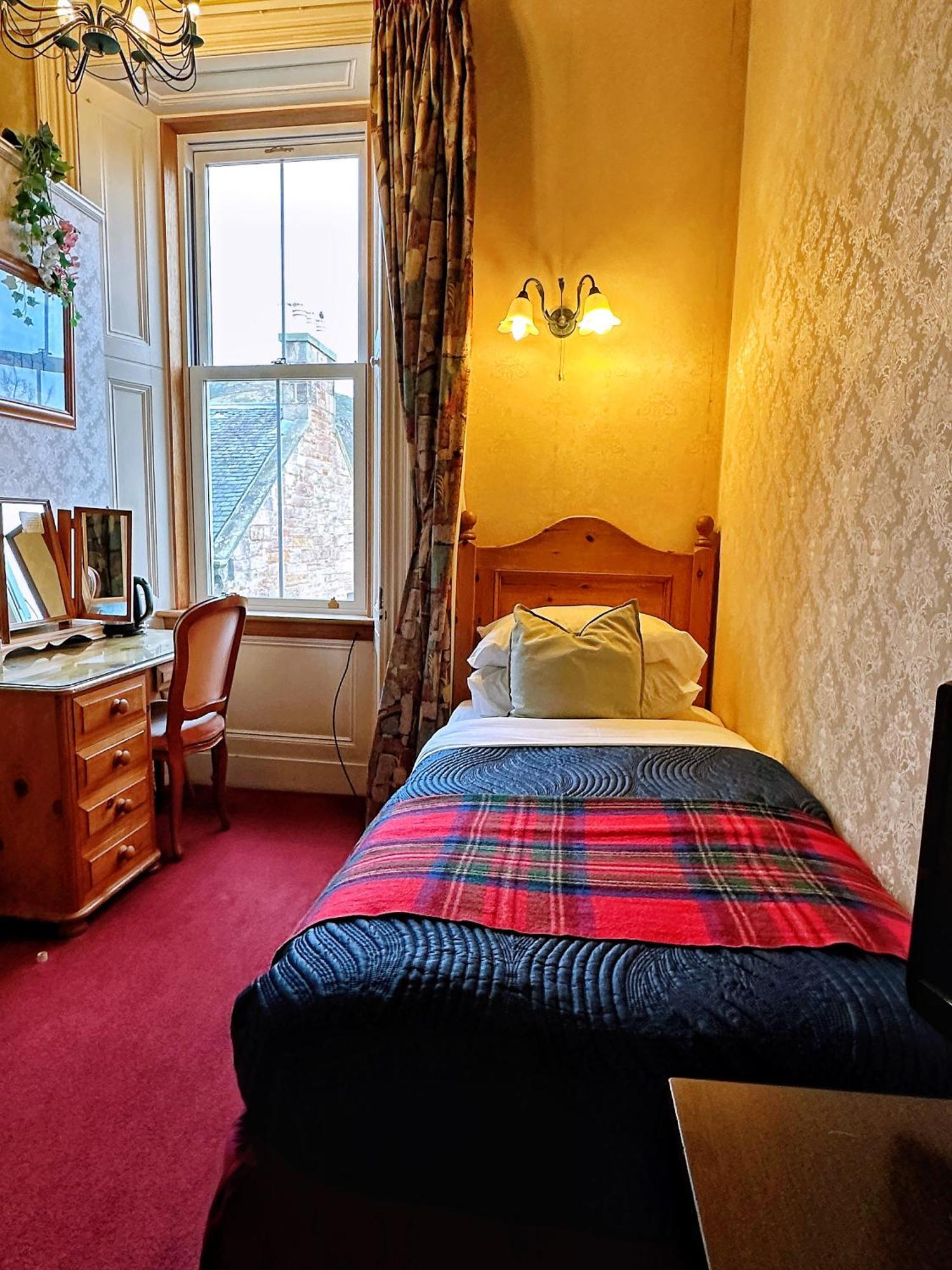 Rosehall 3* Edinburgh