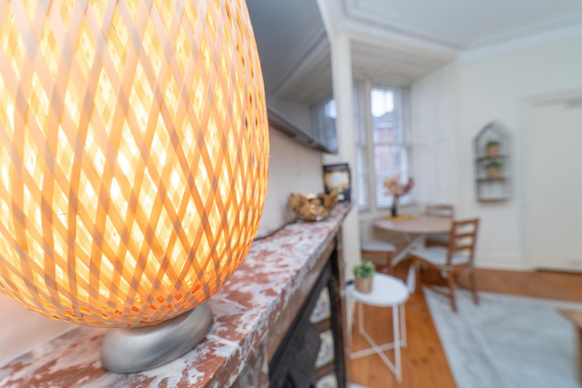 Large Corner Apartment EDI