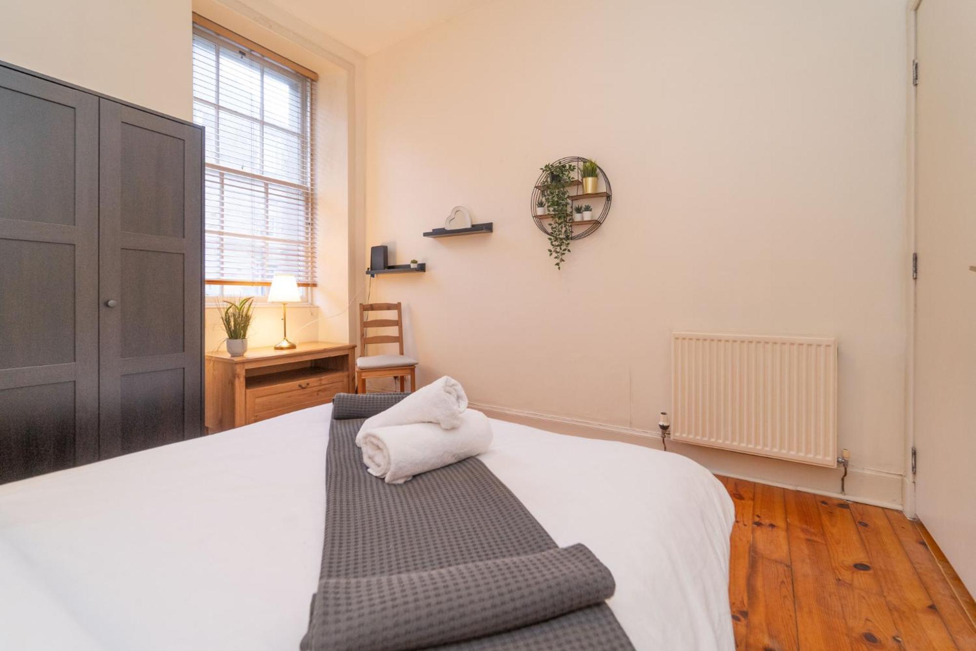 Large Corner Apartment