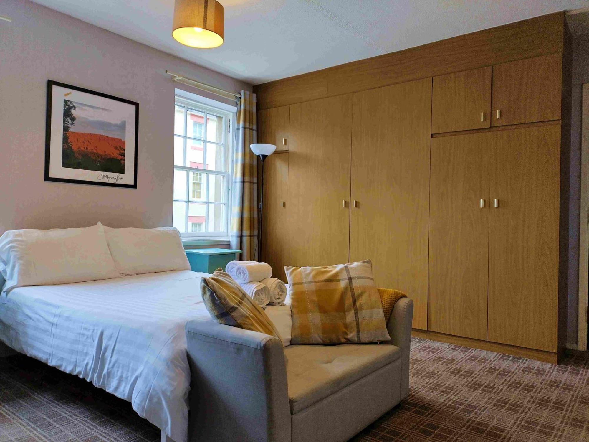 Amazing - Websters Land - Castle View Apartment *
