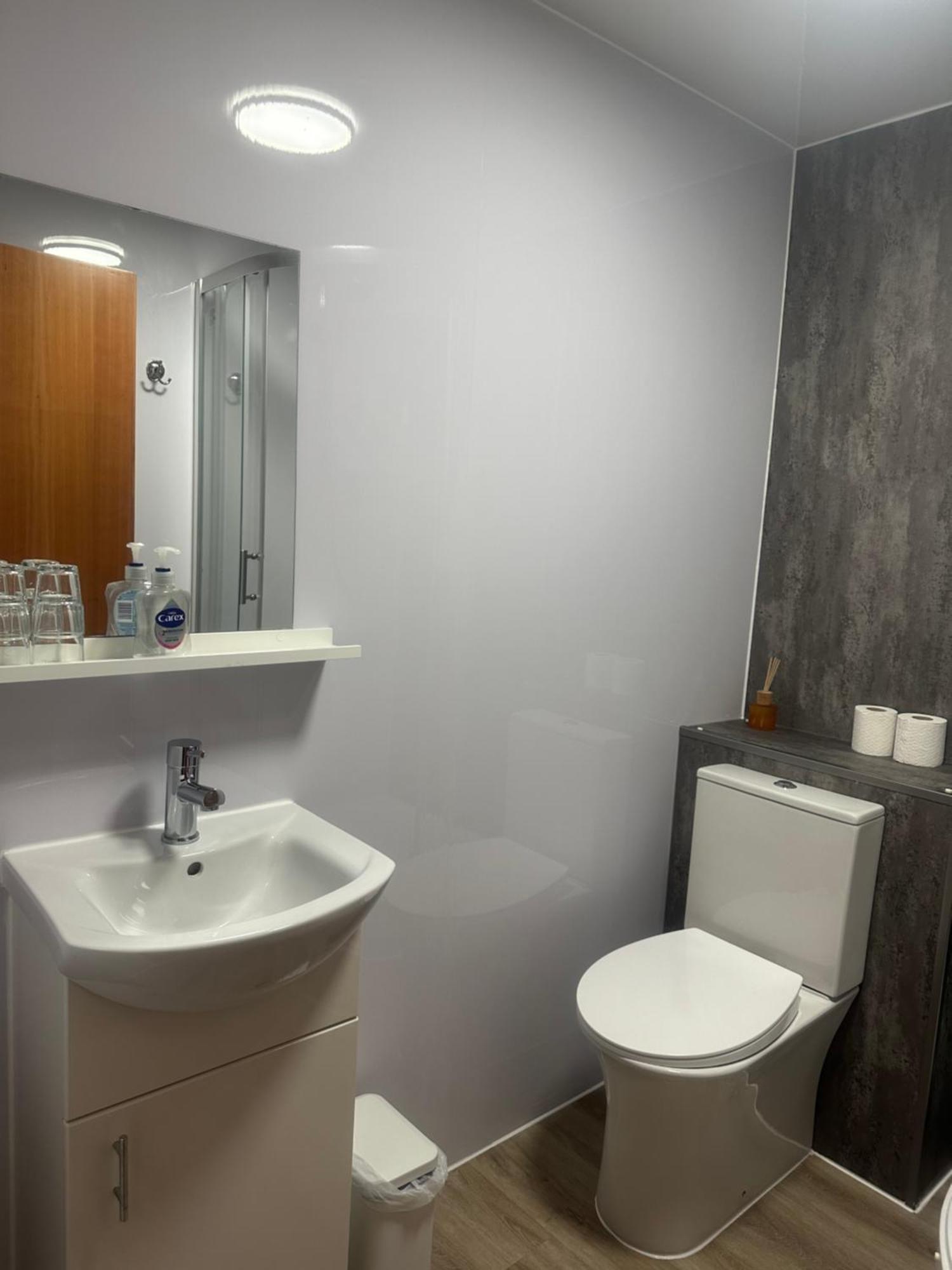 Apartment Private Main Door Lovely 2 Bedroom *