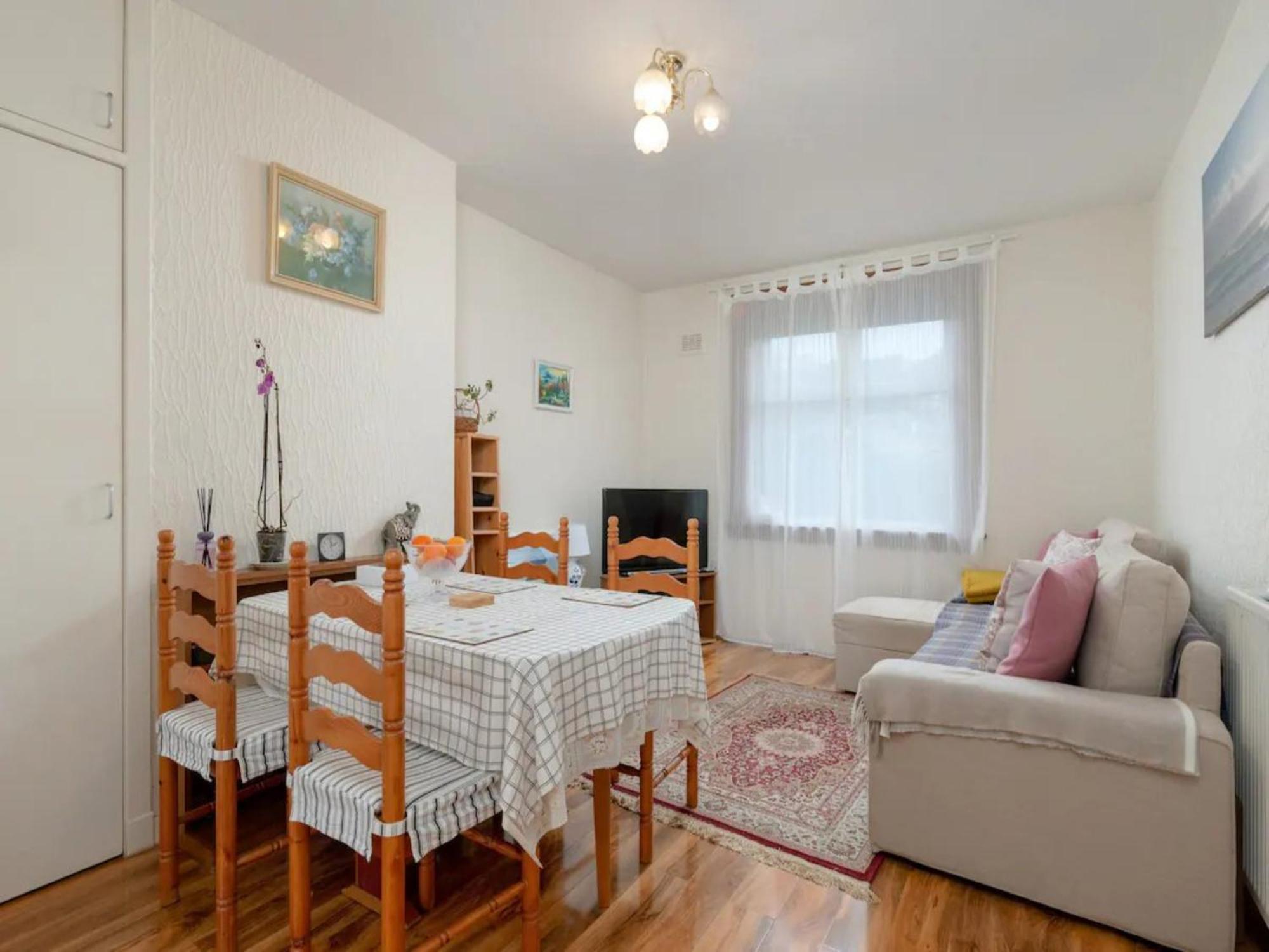 Pass The Keys Spacious Murrayfield Flat Ferienhaus