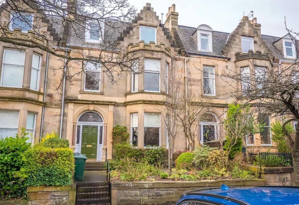 Beautiful & Bright 2 Bed Flat Murrayfield Edinburgh