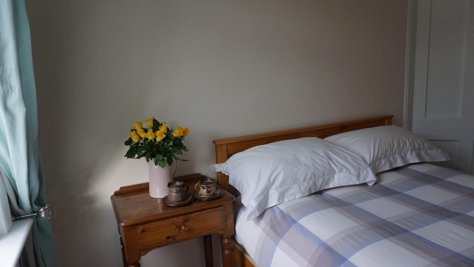 Homestay Dryden Gardens *