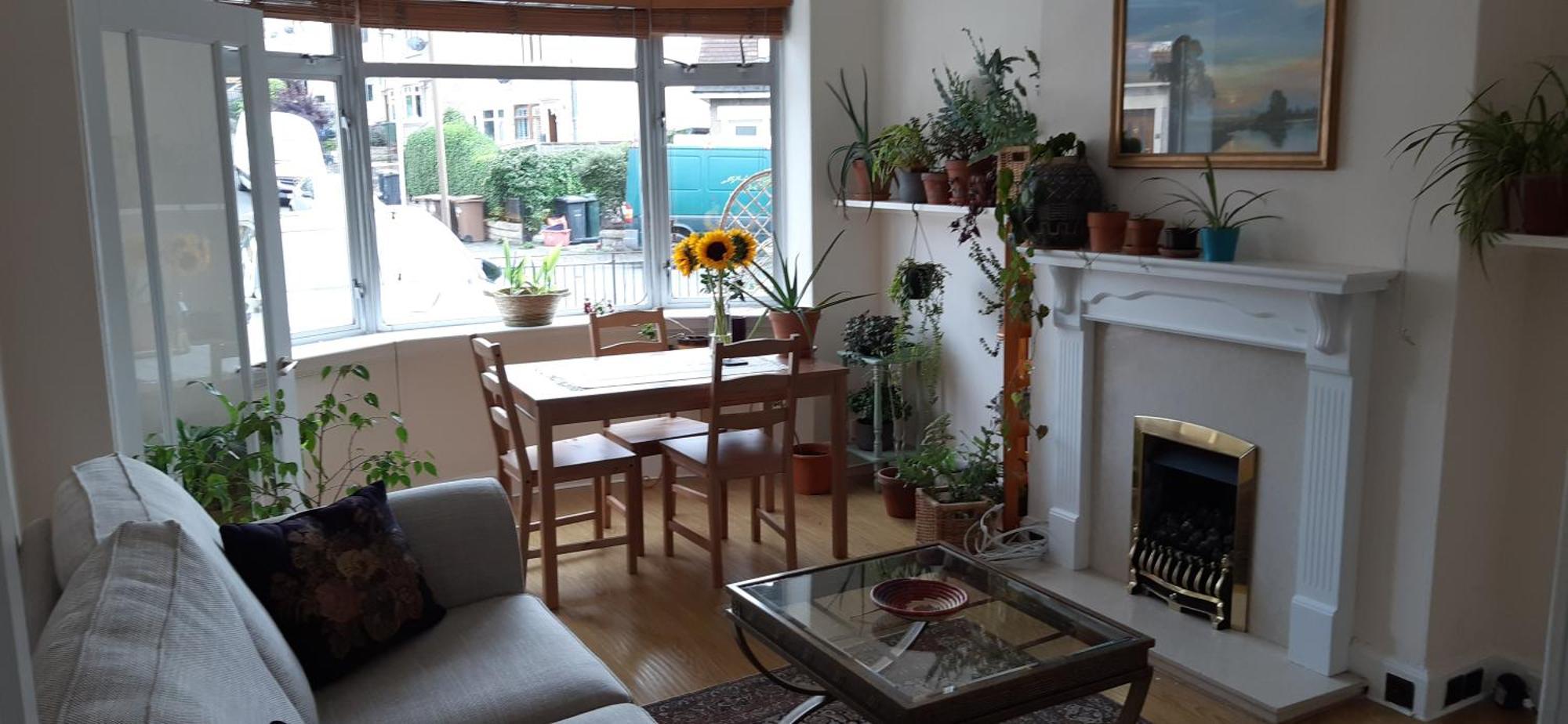Homestay Dryden Gardens Edinburgh