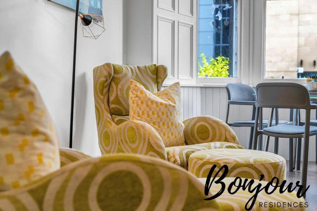Clichy Ground Floor 1br-1 Ba, Shared Garden Access By Bonjour Residences Apartment