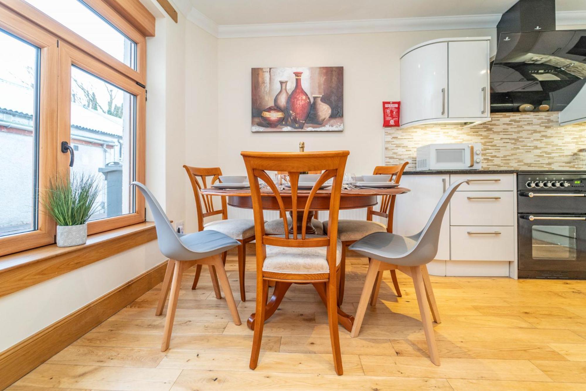 Apartment Spacious 3 Bed Townhouse With Parking Edinburgh