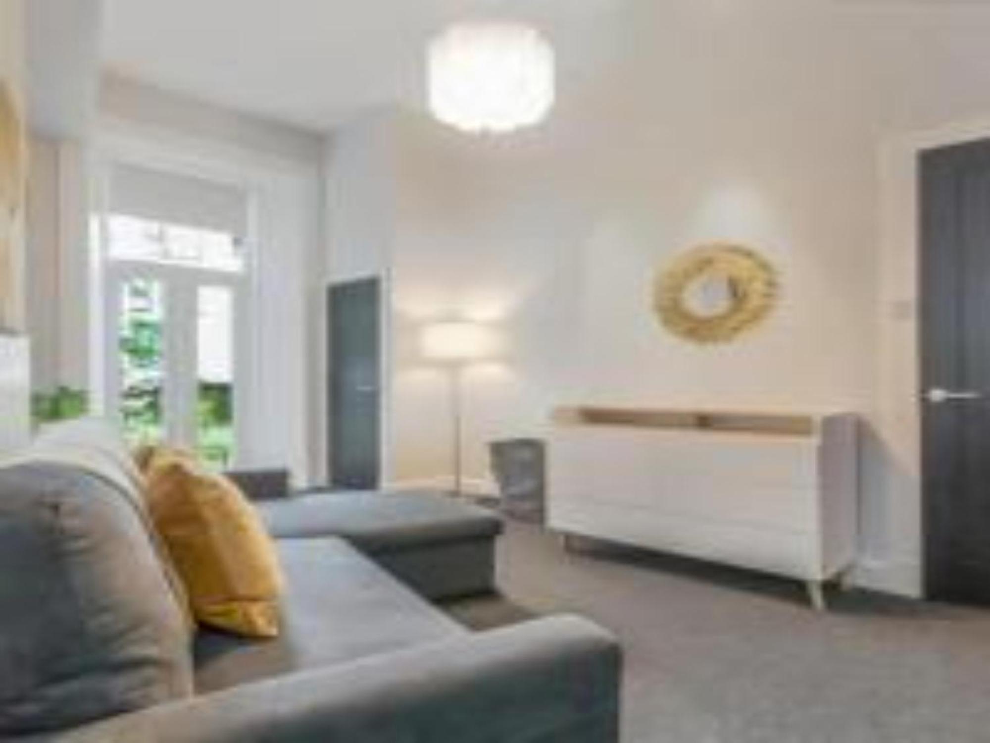 Apartment Pass The Keys Main Door 3 Bed With Free Parking Edinburgh