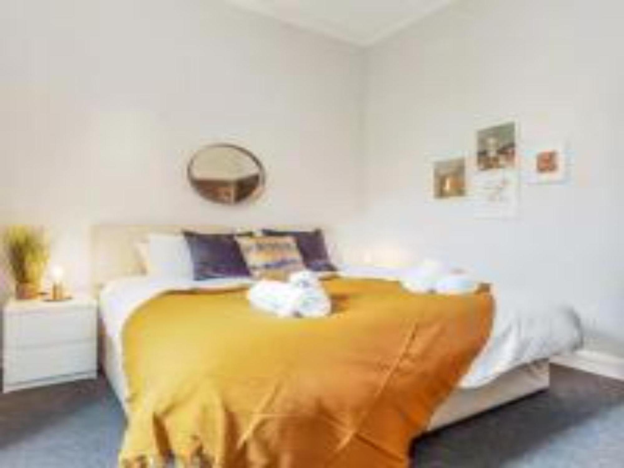 Pass The Keys Main Door 3 Bed With Free Parking