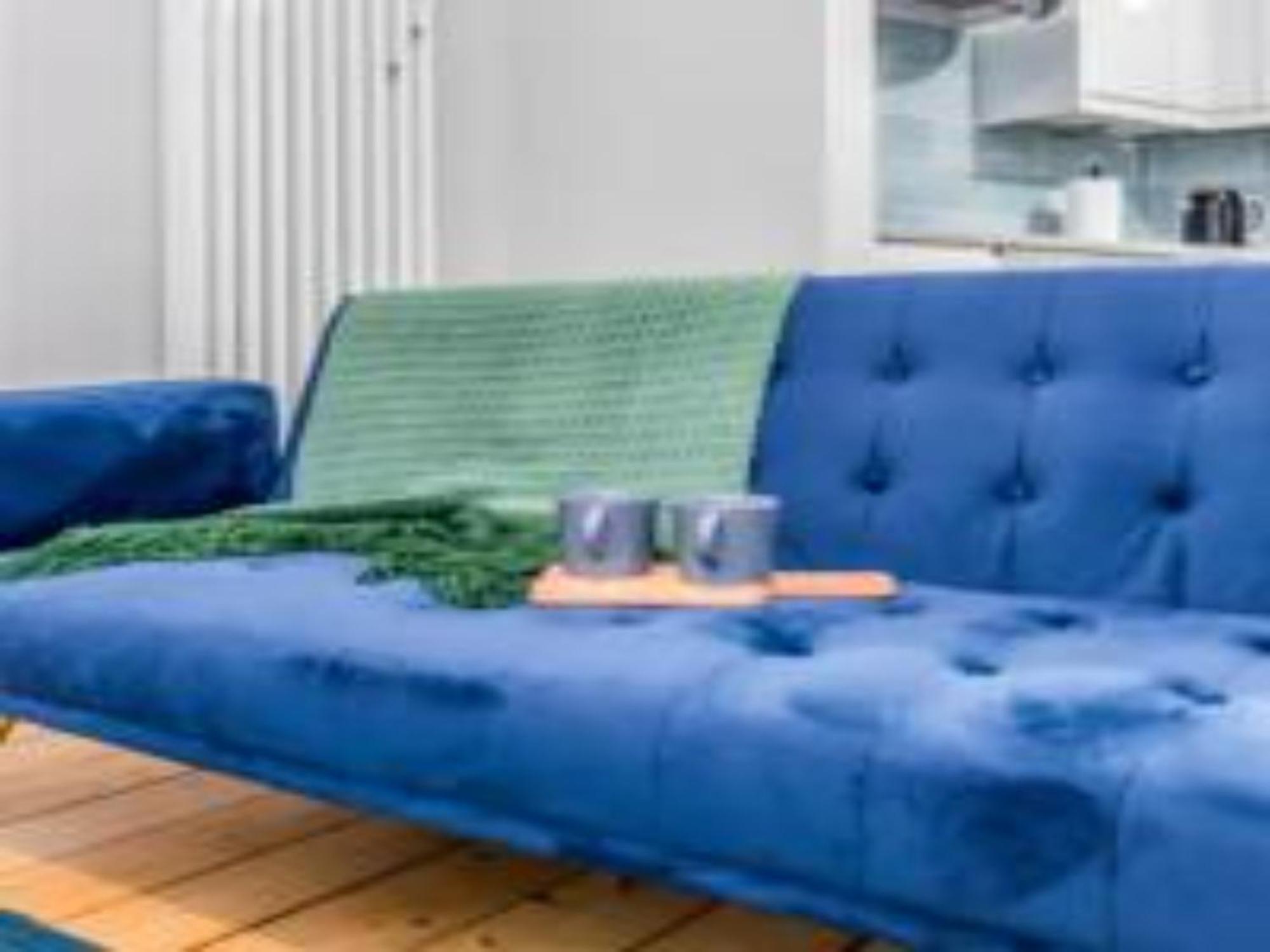 Pass The Keys Main Door 3 Bed With Free Parking Apartment *