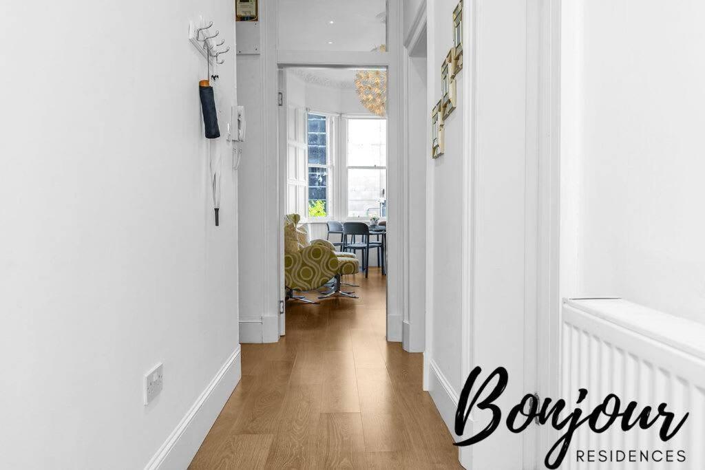 Clichy Ground Floor 1br-1 Ba, Shared Garden Access By Bonjour Residences Edinburgh