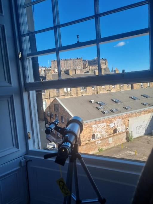 Apartment Spacious Modern Centre Castle Views