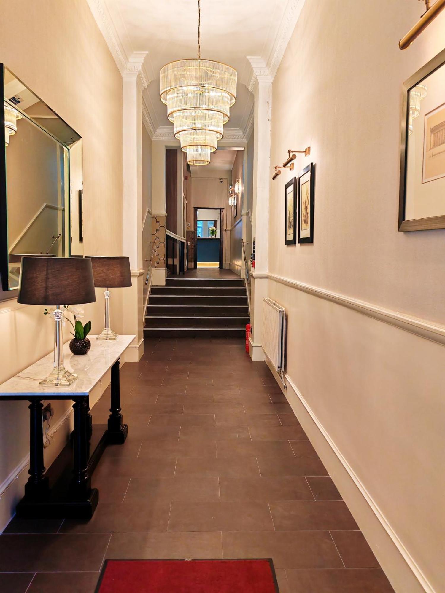 Frederick House Hotel 4*