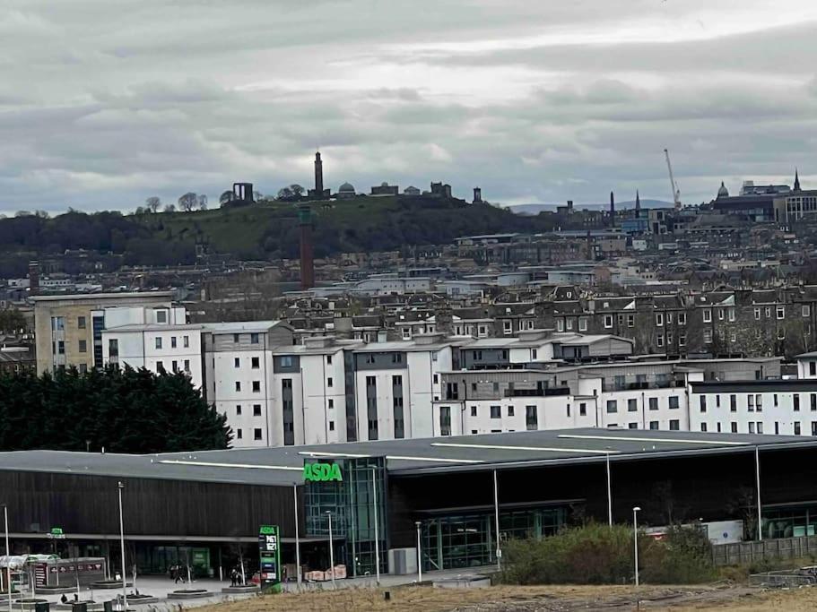 Spacious Penthouse Edinburgh