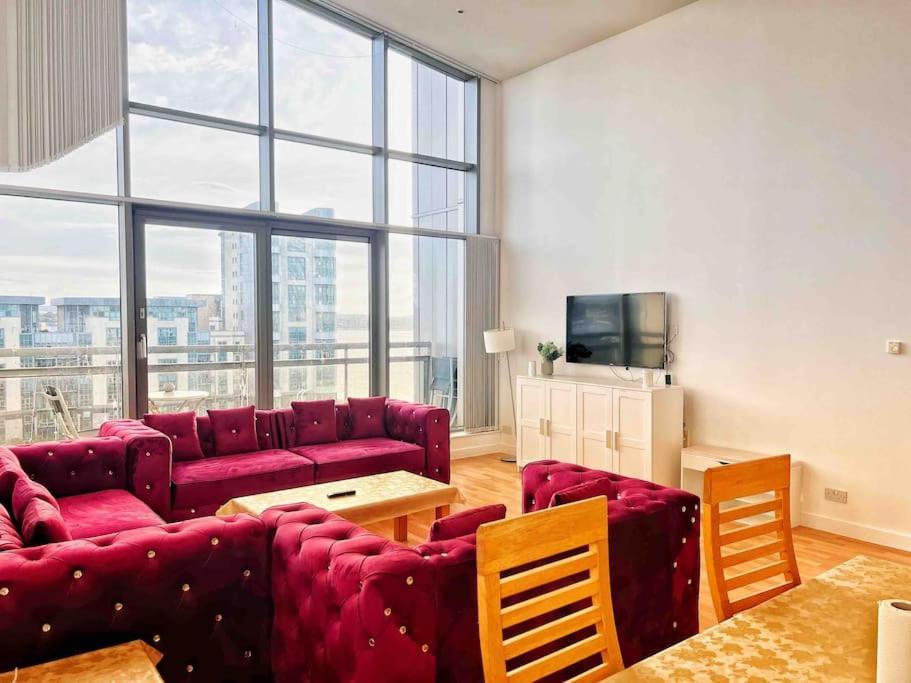 Spacious Penthouse *