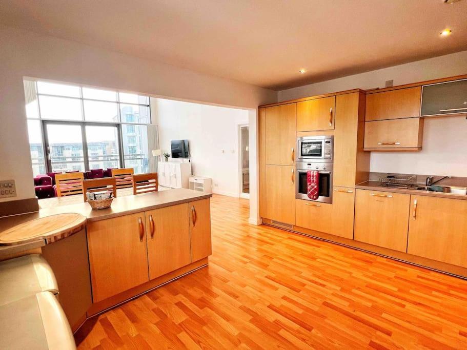 Apartment Spacious Penthouse Edinburgh