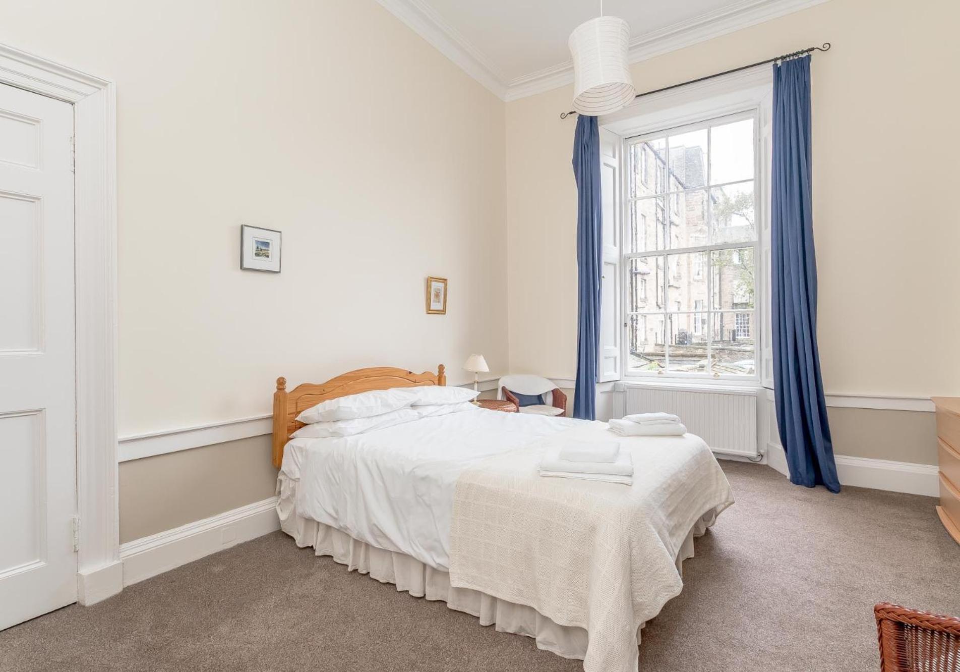 Melville Street Apartment *