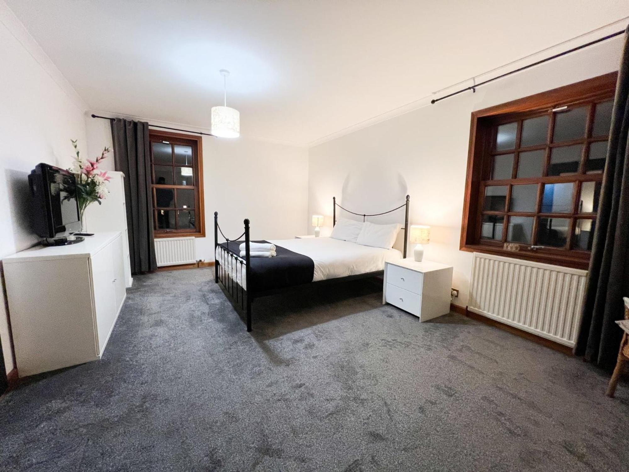Apartment 2br Flat Historic Centre Sleeps 5 *