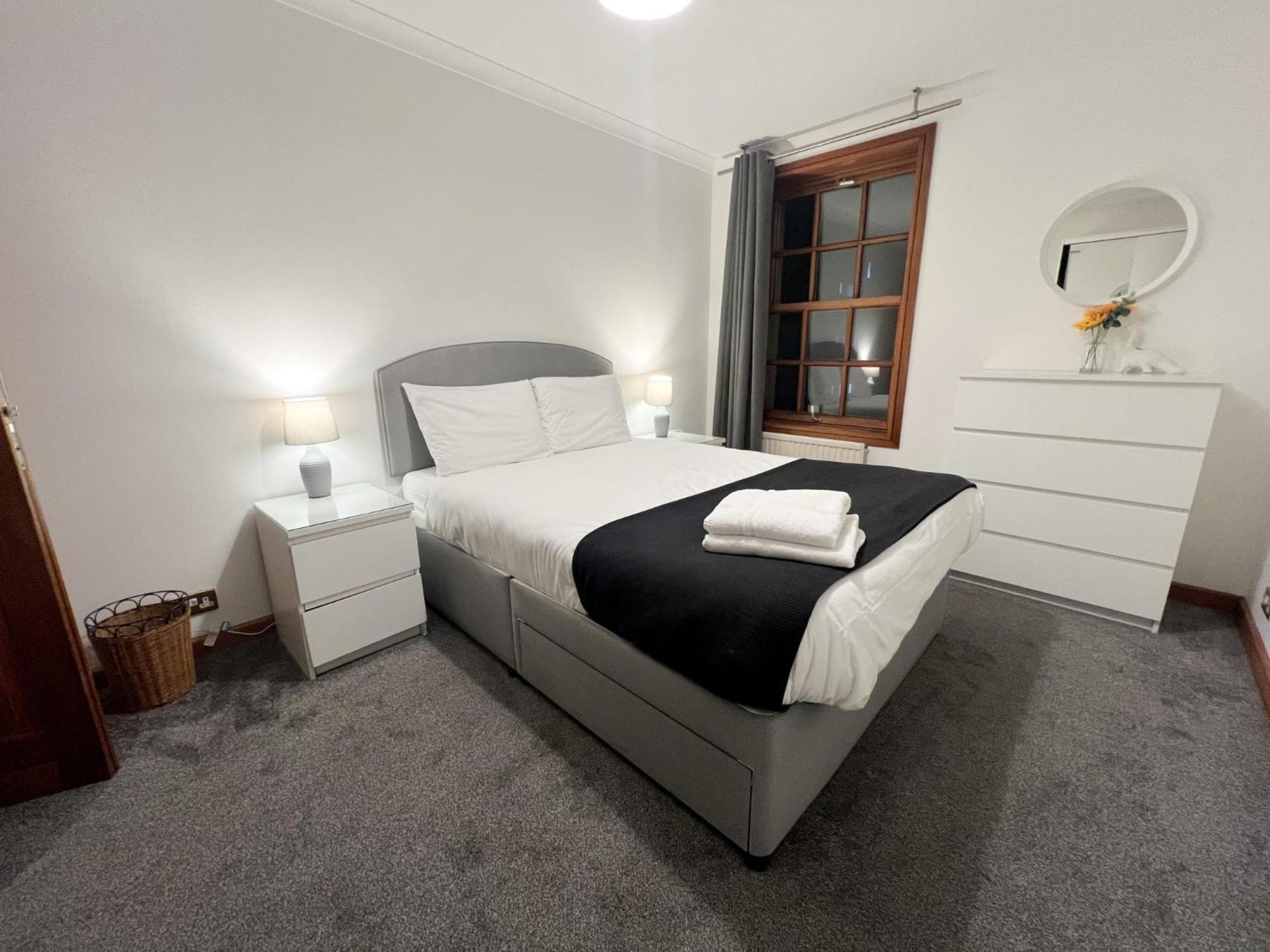 2br Flat Historic Centre Sleeps 5