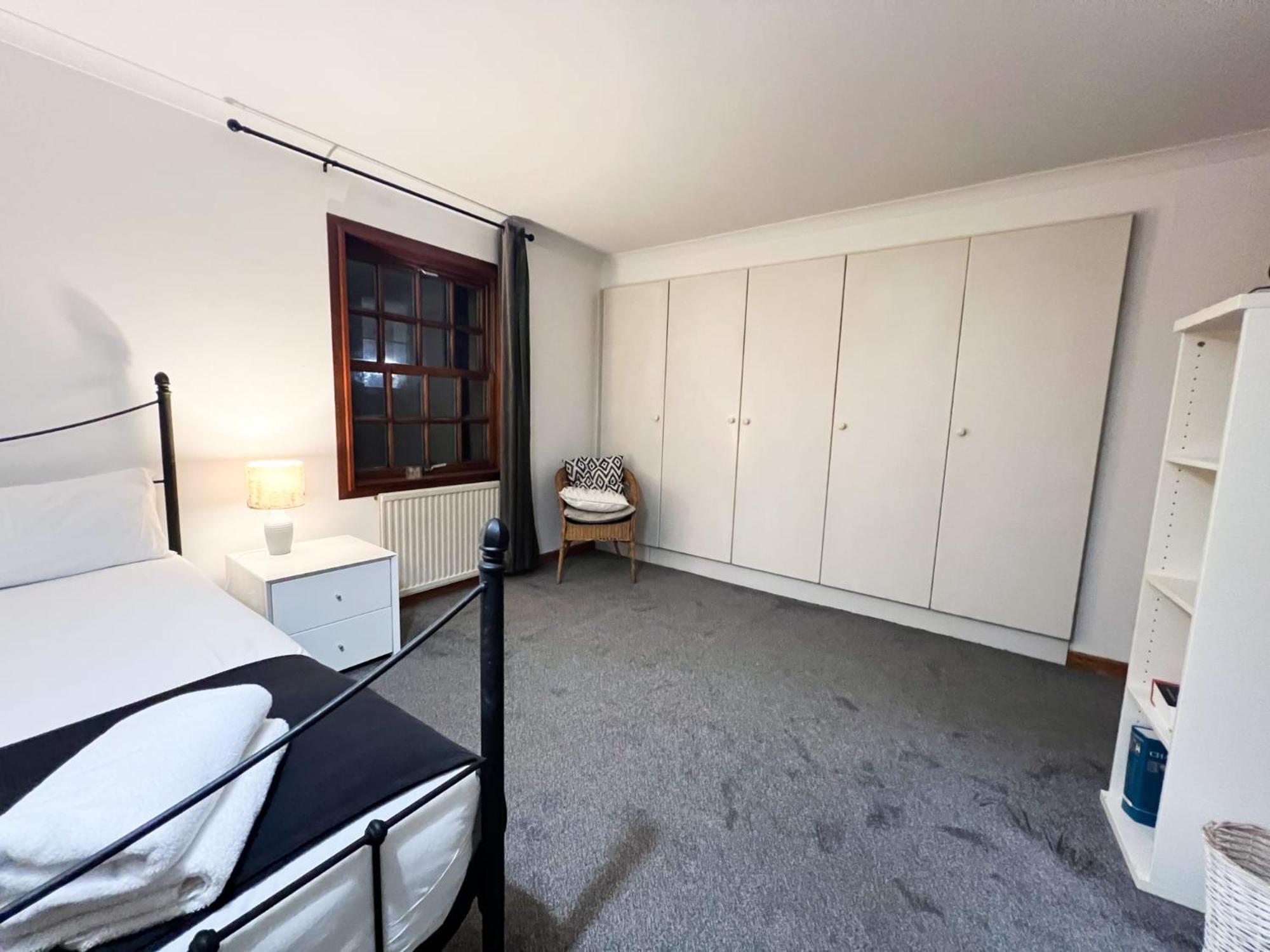 2br Flat Historic Centre Sleeps 5 *