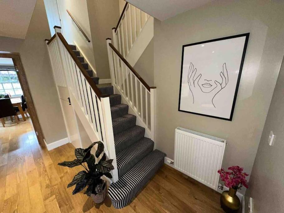 Villa The Gate House - 3 Bed & Parking Edinburgh