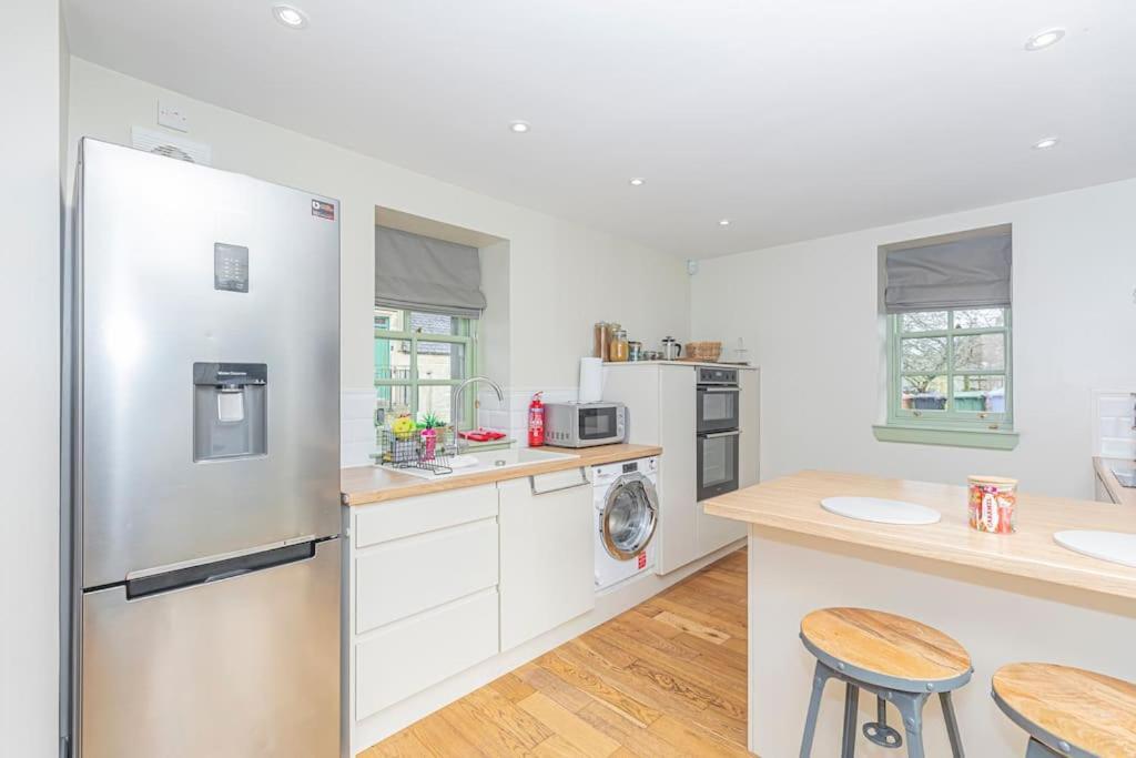 The Gate House - 3 Bed & Parking *