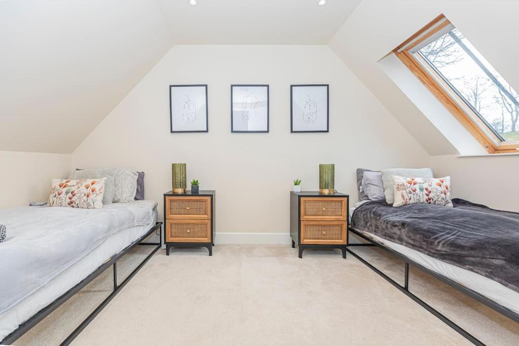 The Gate House - 3 Bed & Parking *