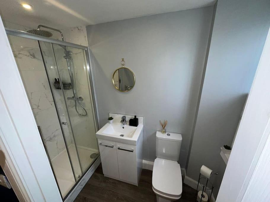 The Gate House - 3 Bed & Parking
