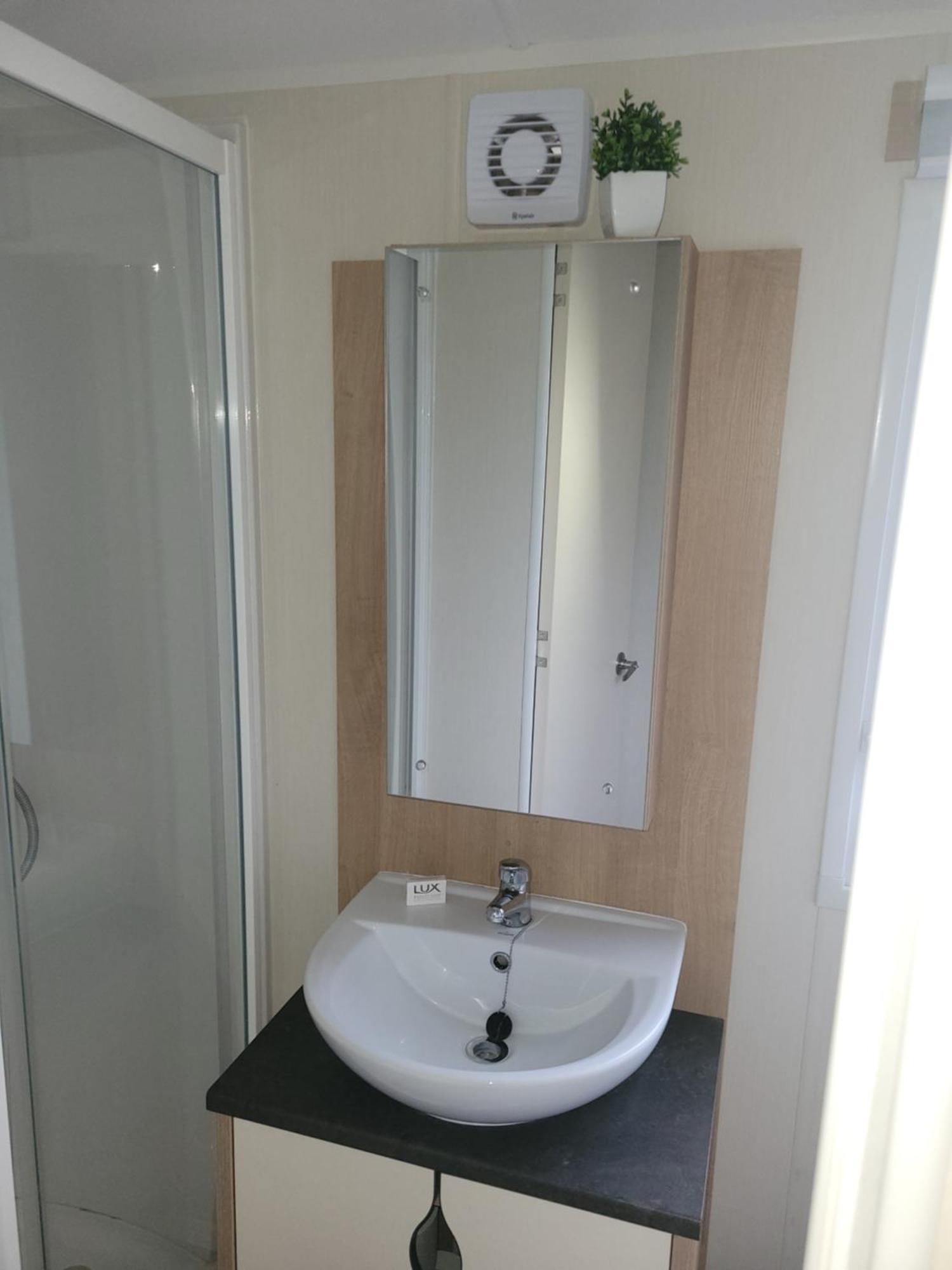 Cozy Caravan Near * Edinburgh