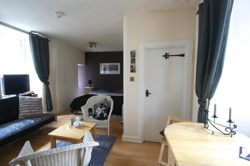Royal Mile Group Apartment