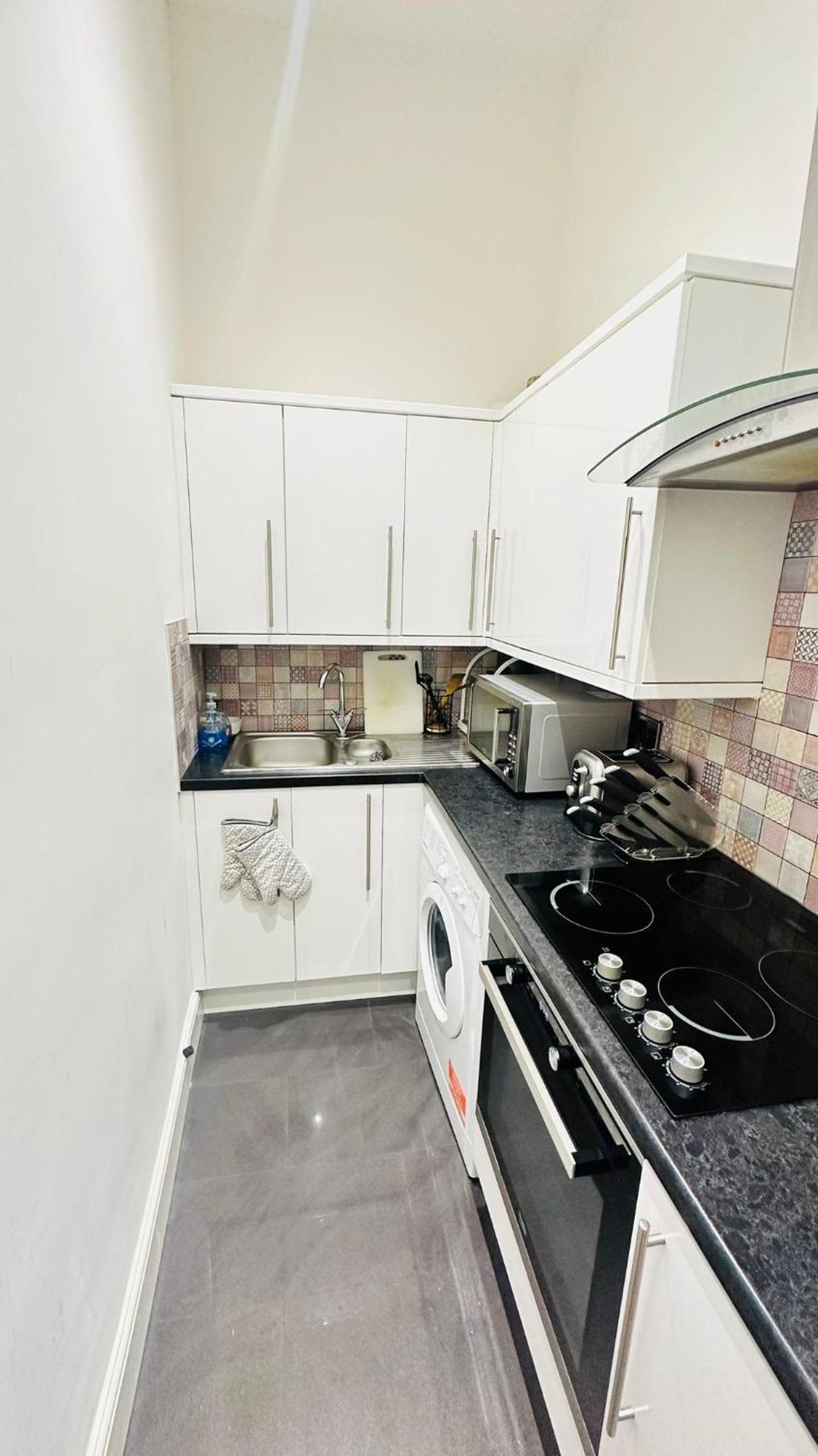 Apartment Stylish 1bhk Heart Of The