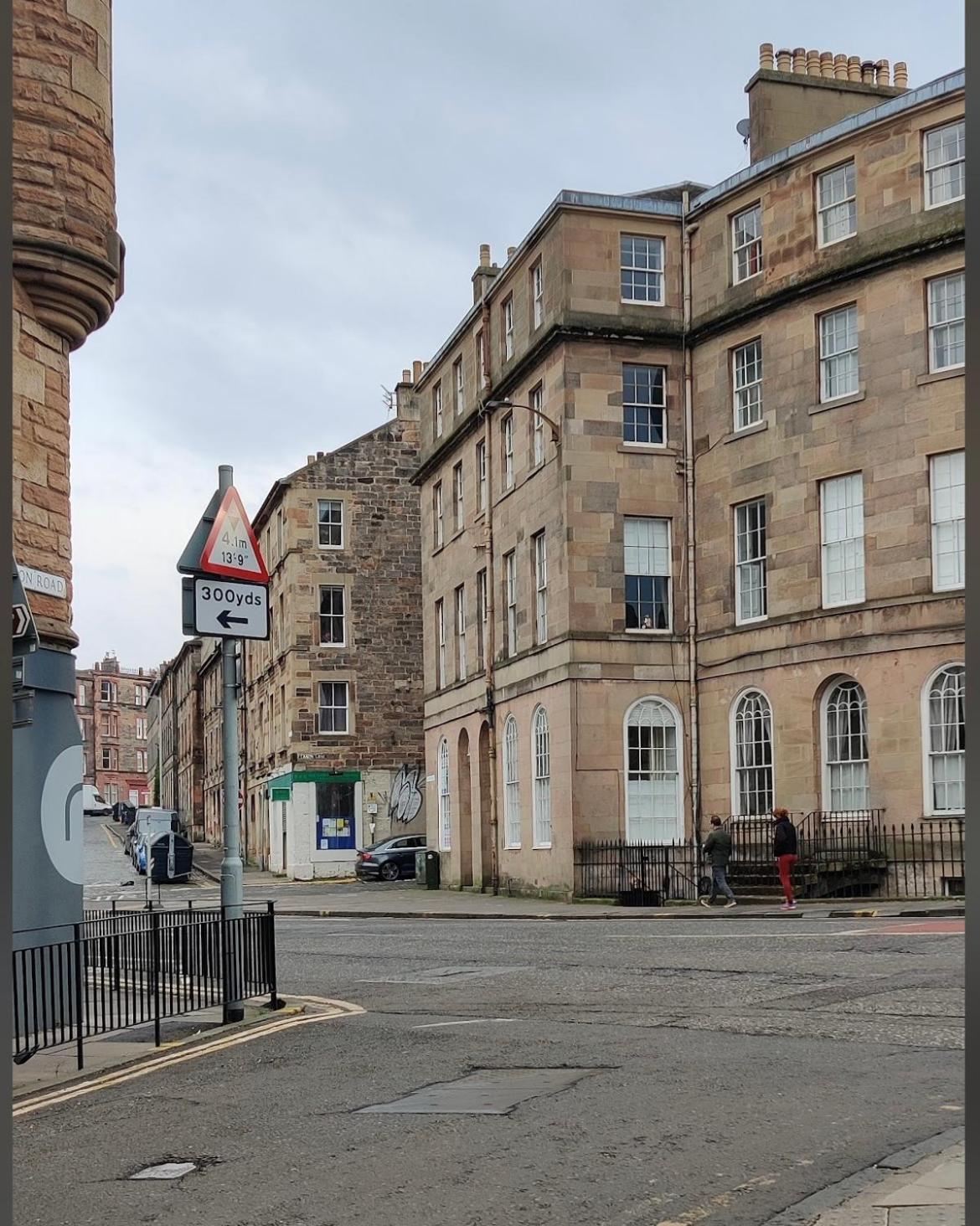 Apartment Stylish 1bhk Heart Of The EDI