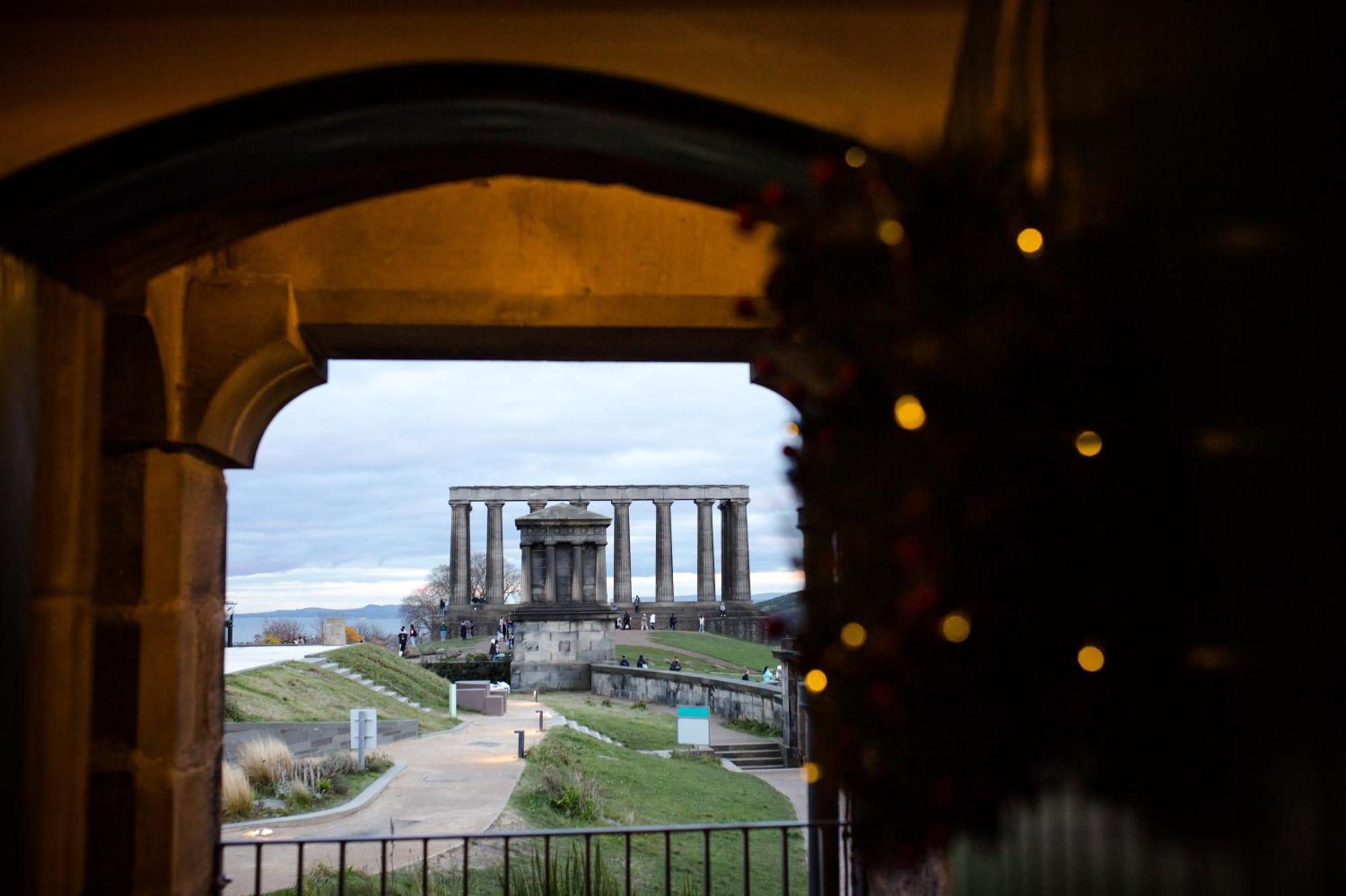 Joivy Observatory House & Edinburgh