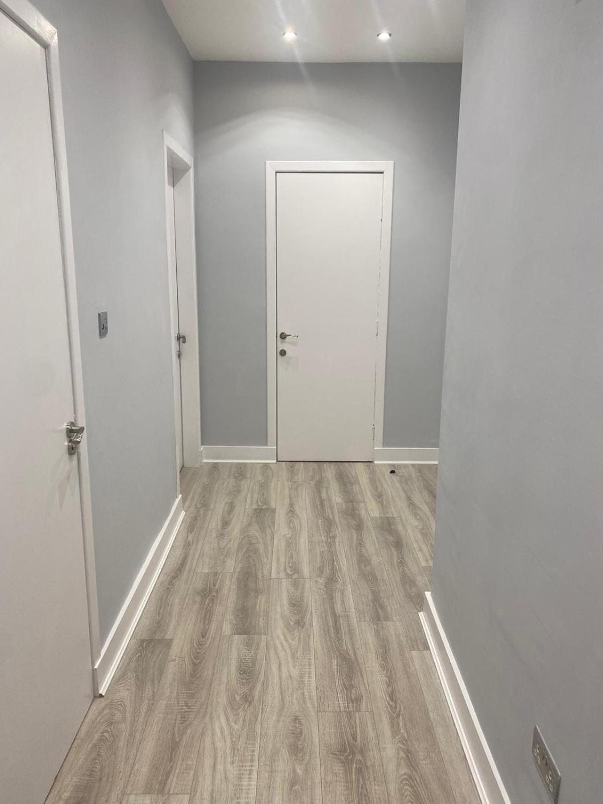 Lovely 4 Bedroom 2nd Floor Walk Up * Edinburgh