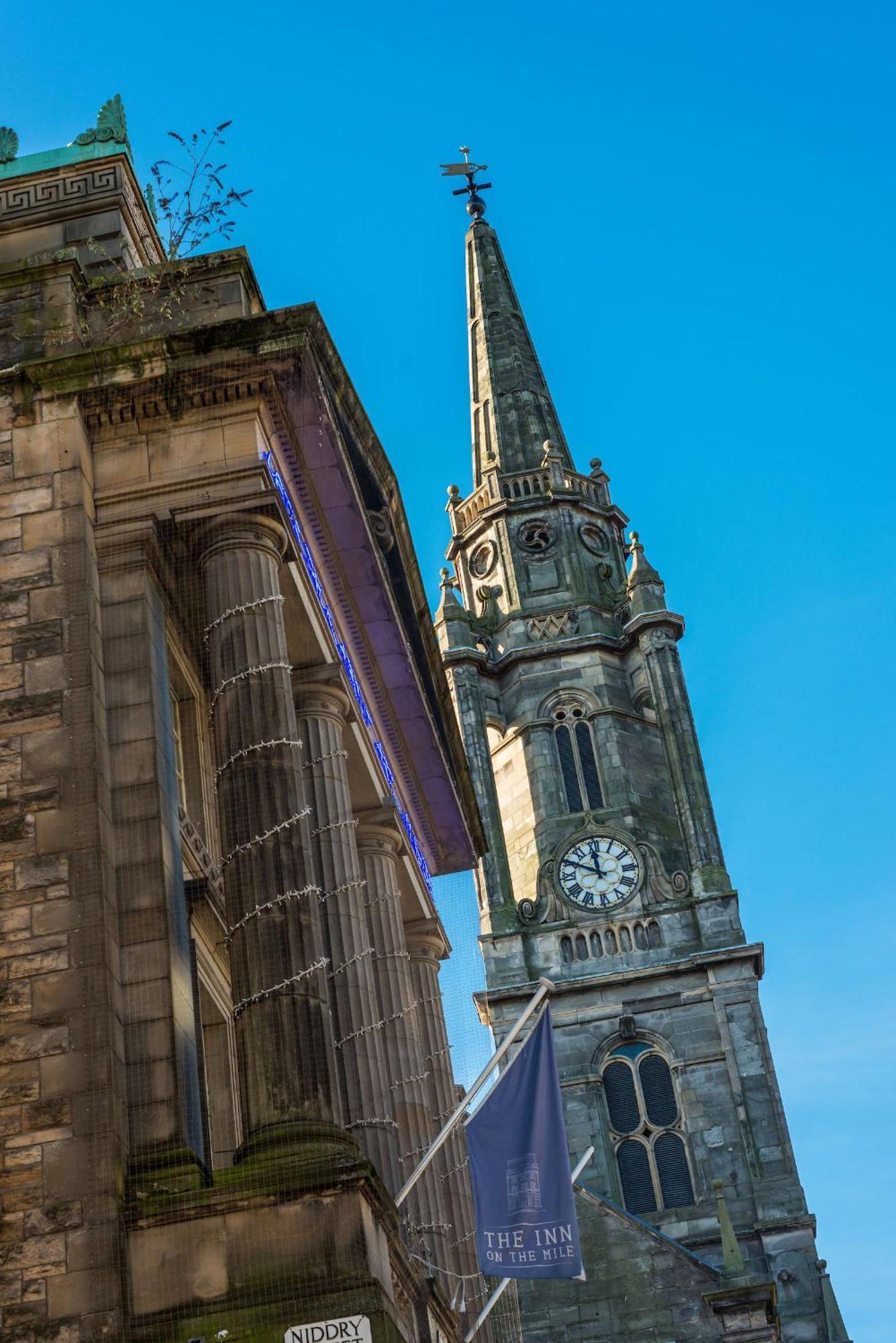 Quiet, 2 Bedroom Royal Mile Gem Apartment Edinburgh