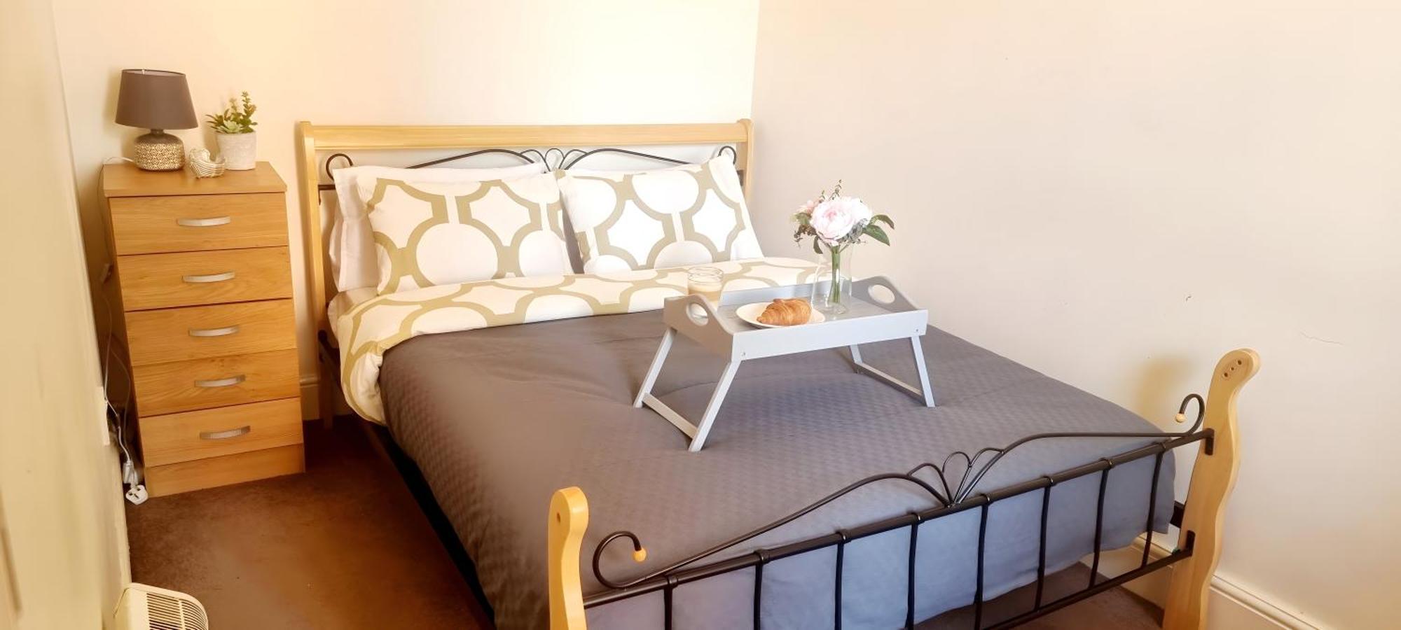 Comfy 2 Bedroom Flat Near City Center * Edinburgh