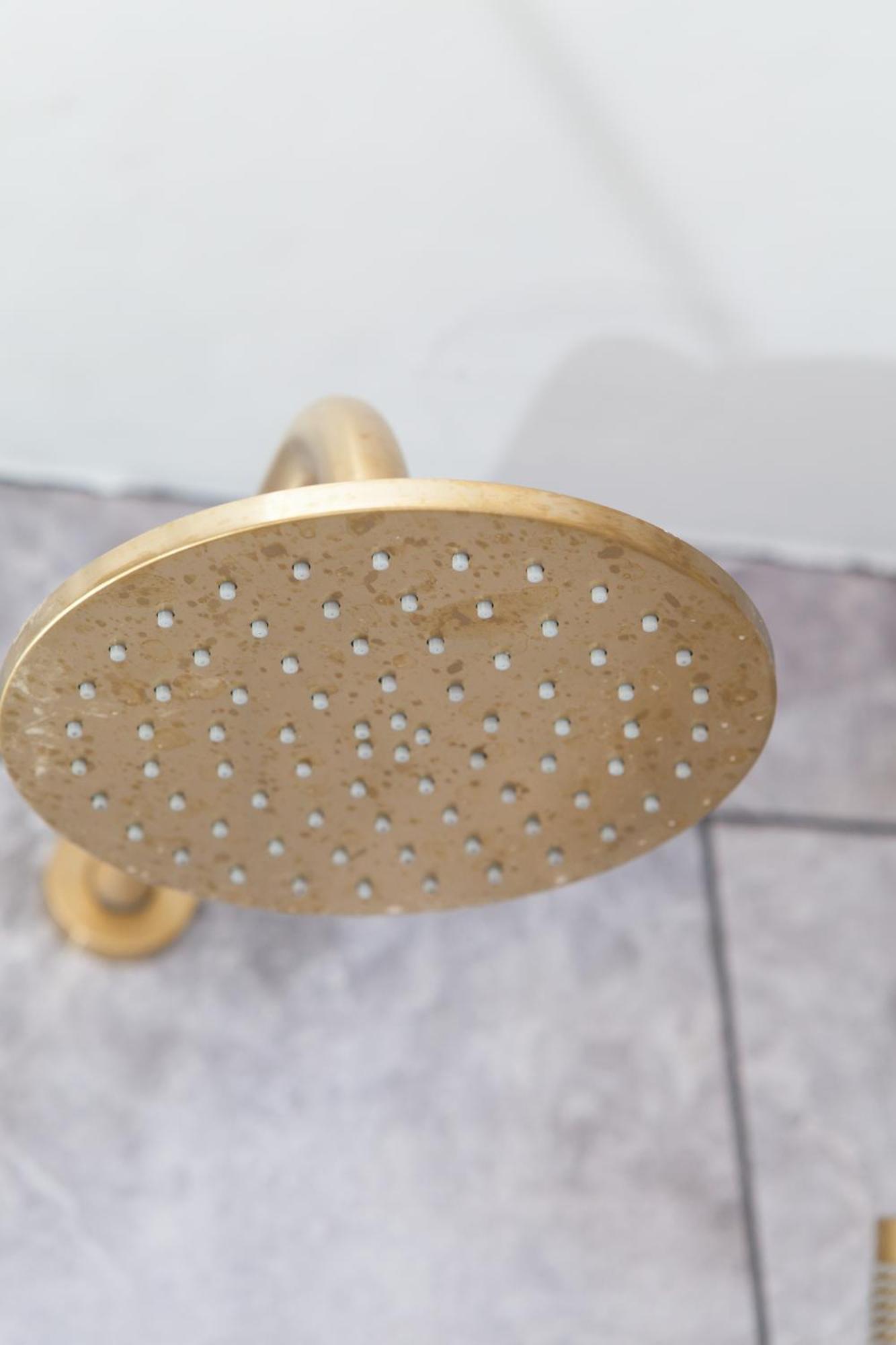 Luxury Arthur Seat Viewtownhouse With A Hot Tub Apartment EDI
