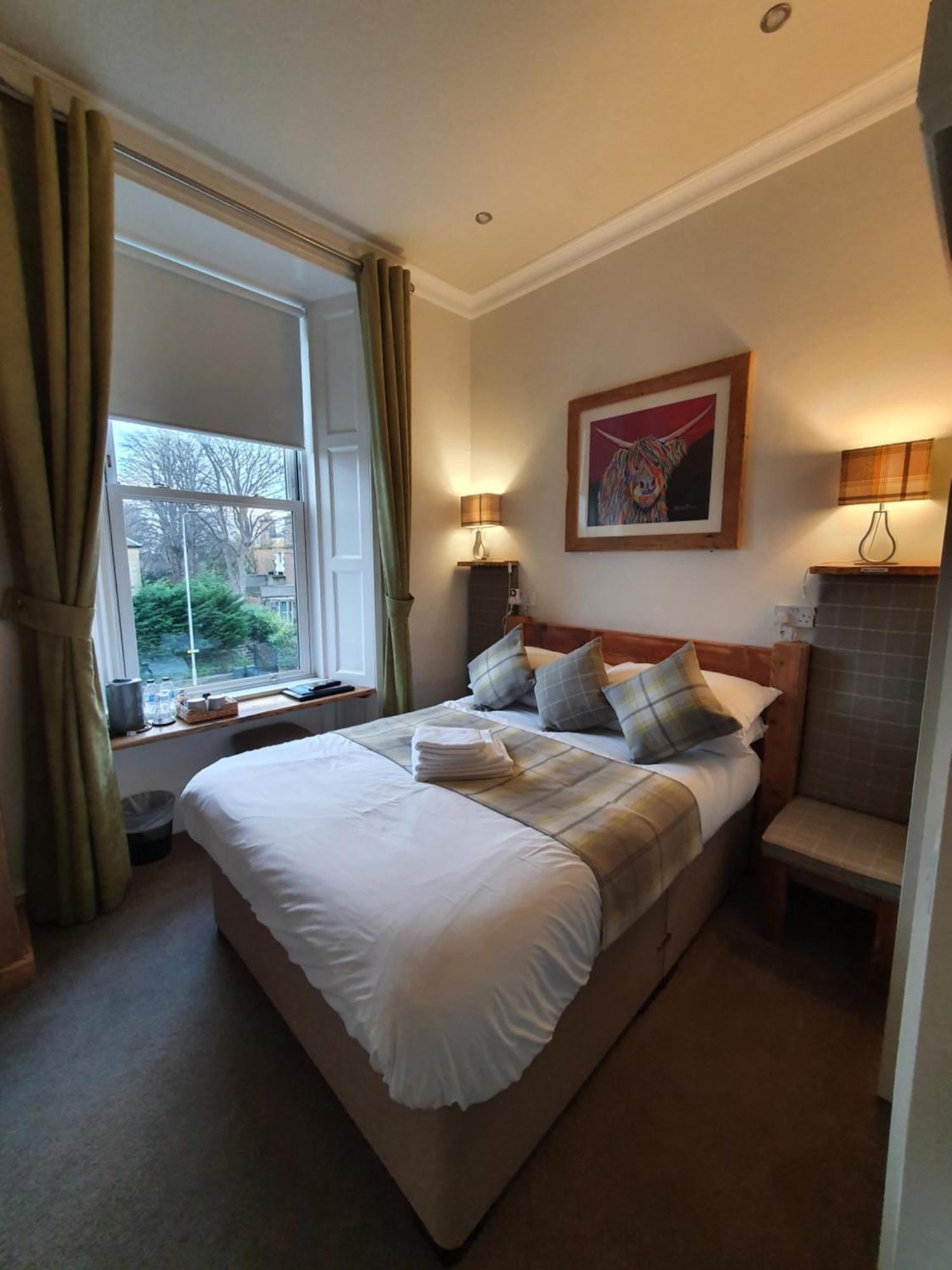18 Craigmillar Park 4*