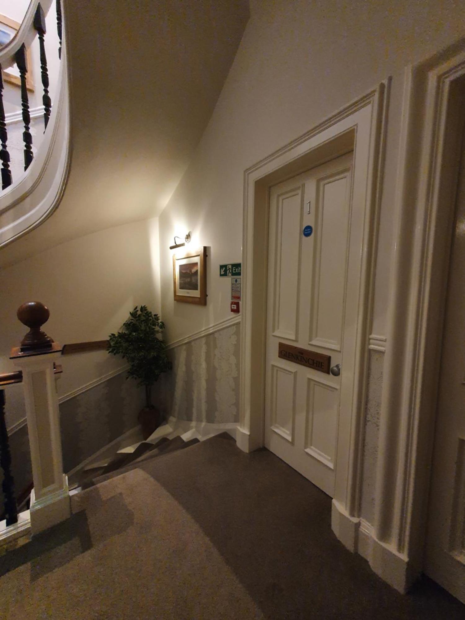 Guest house 18 Craigmillar Park 4*