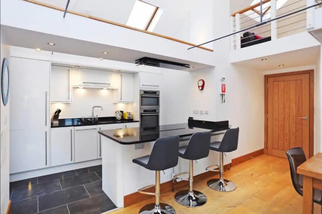 Cozy Mezzanine In Edinburgh's Old Town * EDI