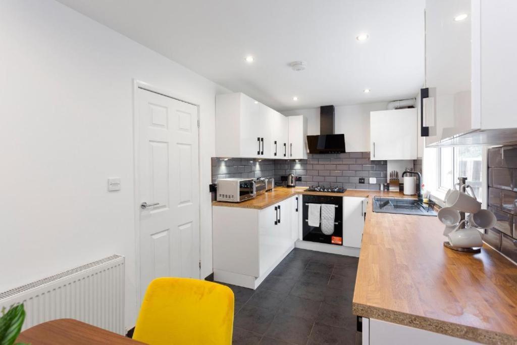 Holiday home Stylish 3 Bed Abode - Parking And Garden Edinburgh