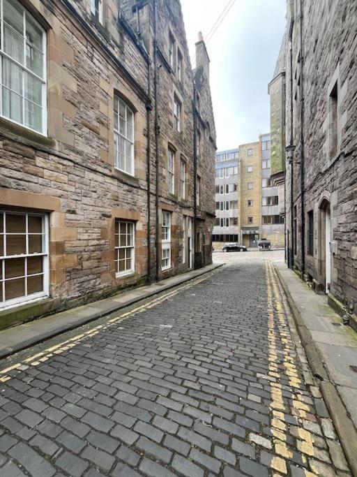 Boyds Entry Flat Old Town Apartment *