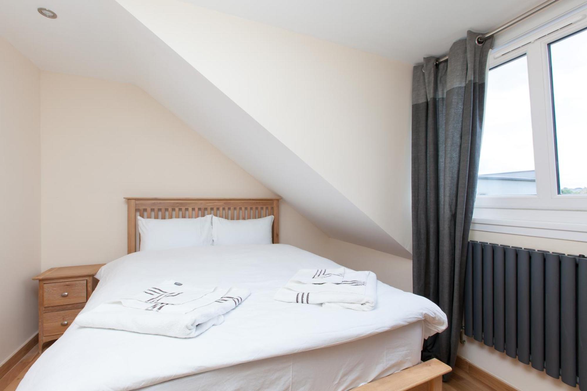 Luxe Arthurs Seat View Townhouse With Hot Tub Apartment