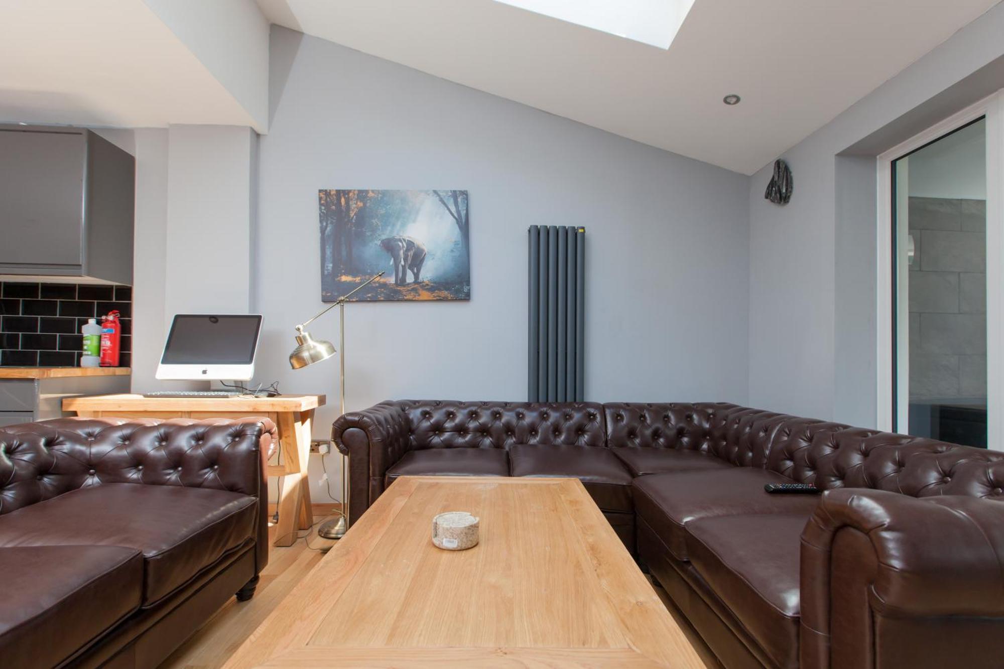Apartment Luxe Arthurs Seat View Townhouse With Hot Tub