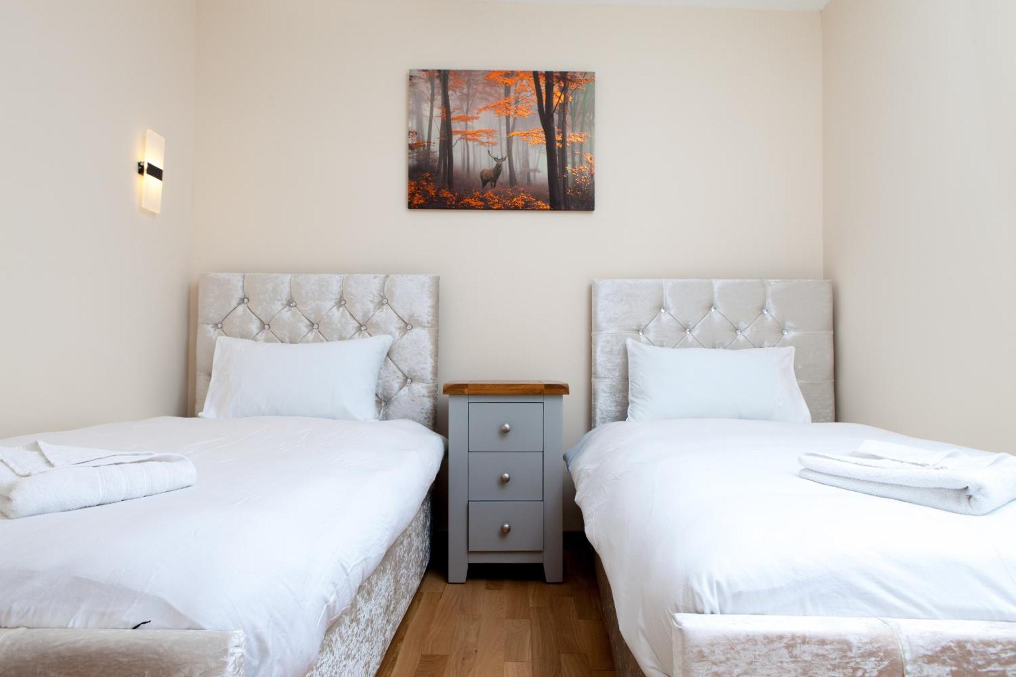 Luxe Arthurs Seat View Townhouse With Hot Tub Apartment