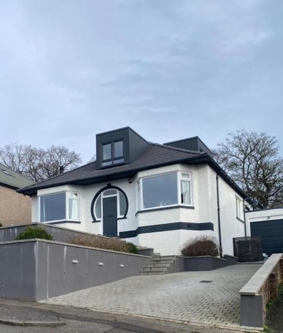 Kaimes Kip: Stylish Five Bedroom Holiday home Edinburgh