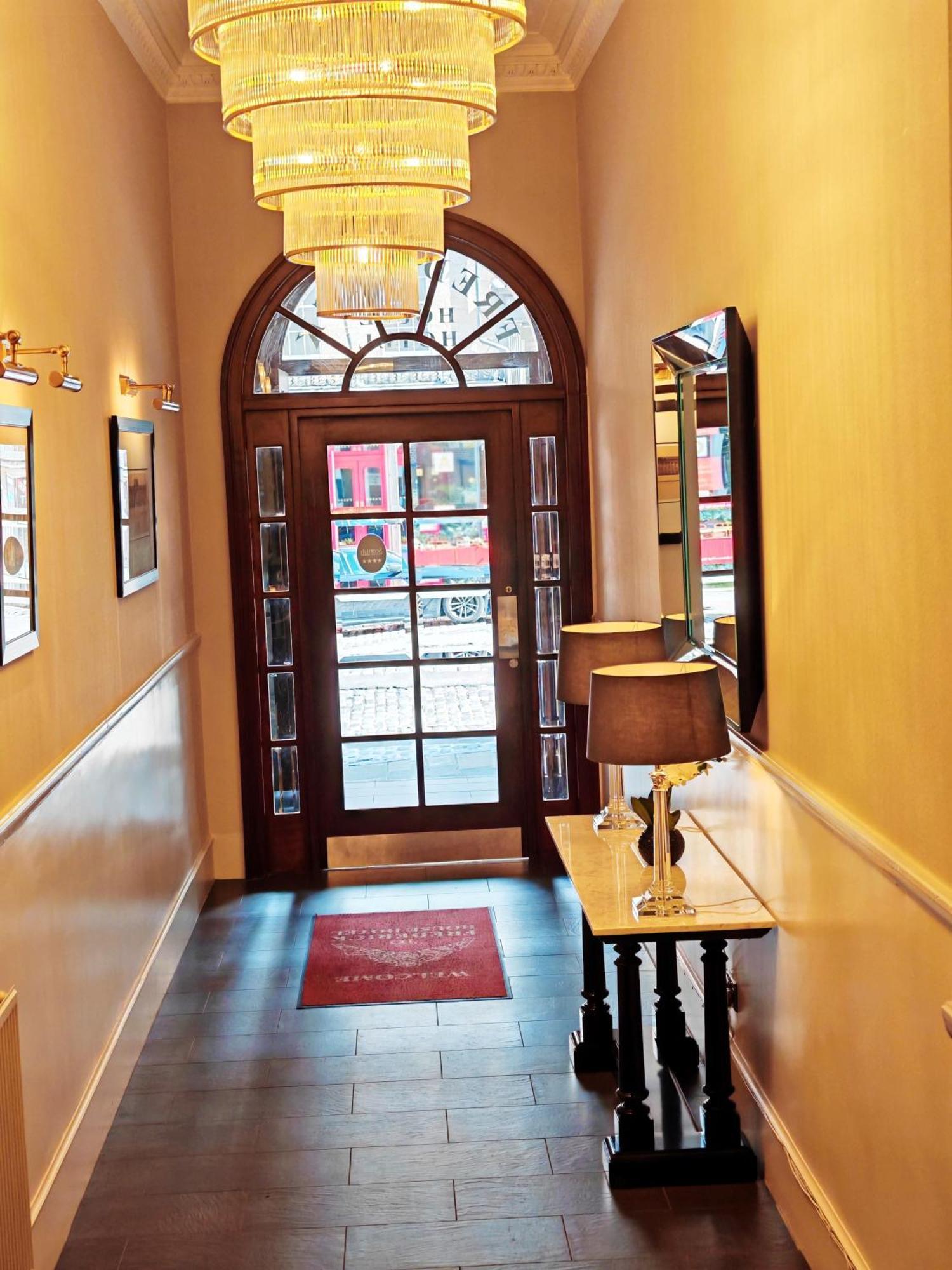 Frederick House Hotel 4*