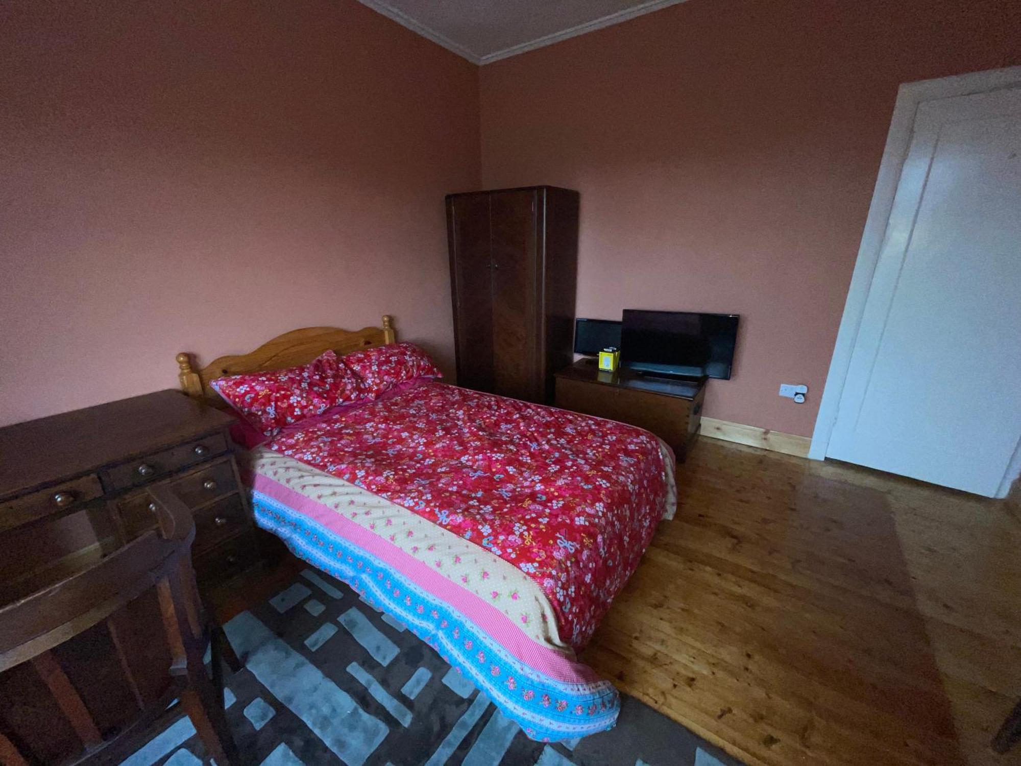 Privatunterkunft Lovely Double In Very Good Area *