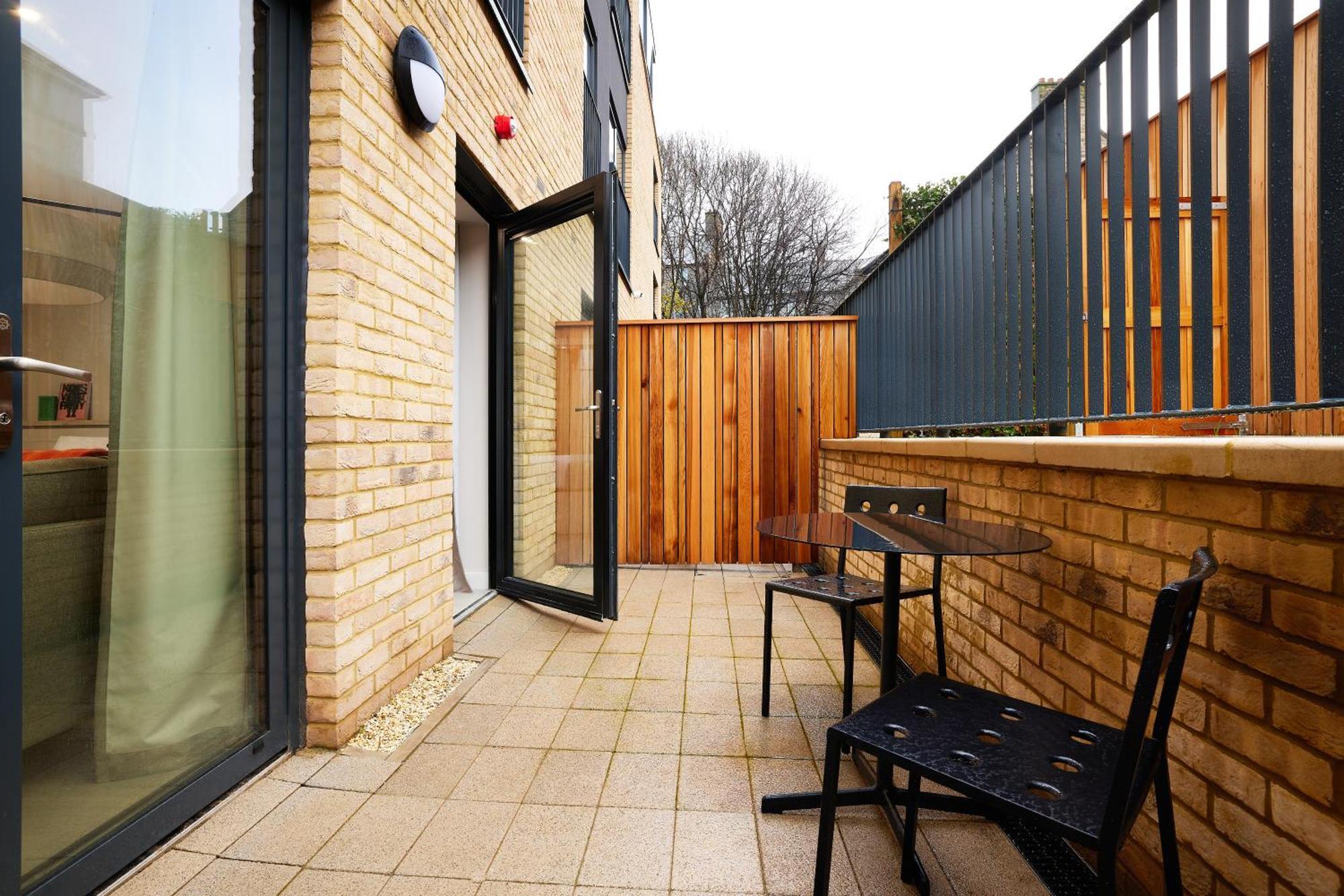 Joivy At Iona Street - Adults Only Apartment *