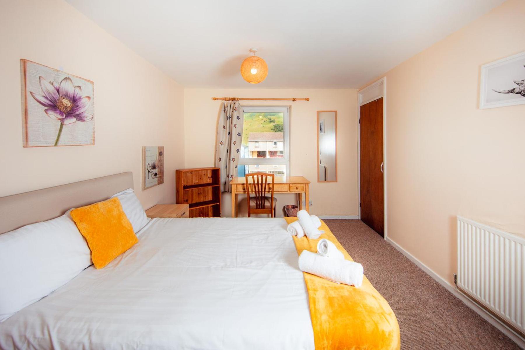 Fab Arthur Seat Views, Old Town Apartment Edinburgh